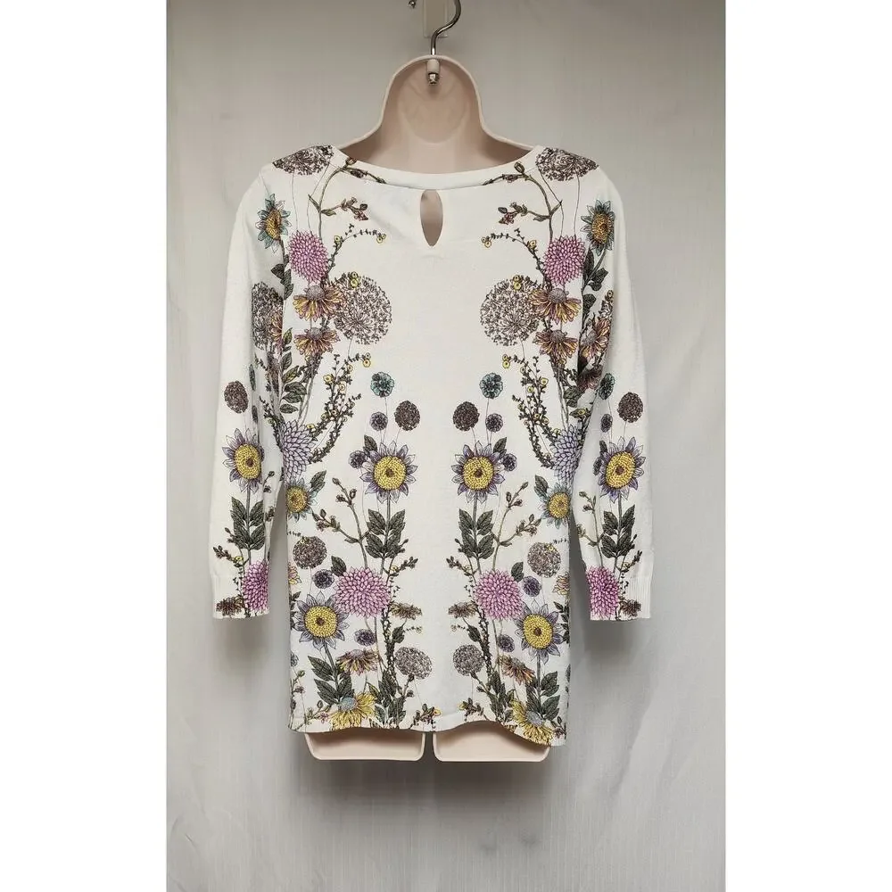 Joseph A. Round Neck  Loose Fit Multi White Floral Long Sleeve Knit Sweater Sz M